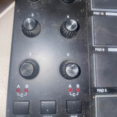 Akai MPD218 2015 - Present - Black image 2