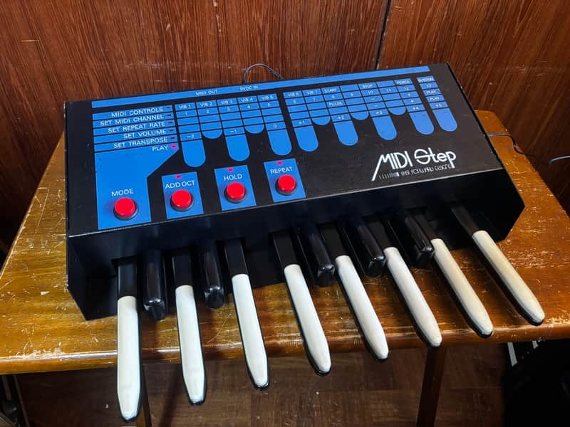 Hammond / Suzuki Midi Step MIDI BASS PEDAL w/ power supply image 1
