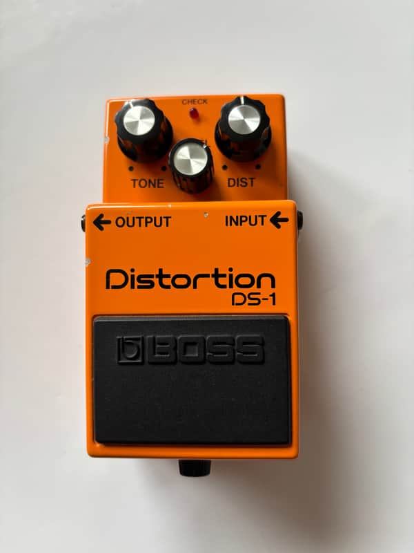 Boss DS-1 Distortion (Black Label, Long Dash)