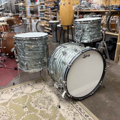 Ludwig 13-16-22 "Super Classic" 1960s - Sky Blue Pearl image 5