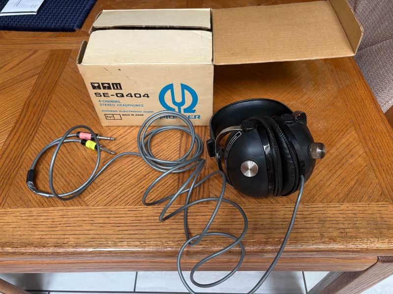 Pioneer SE-Q404 quad headphones image 1