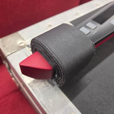 Korg RK100S 37-Key Keytar with Case- Red / Black image 8