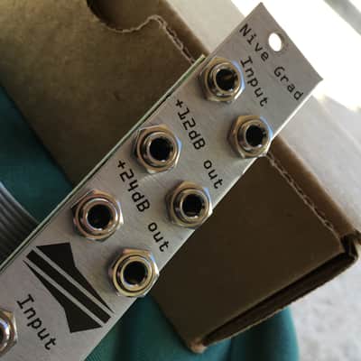 Noise Engineering Nive grad 2025 - Silver image 4
