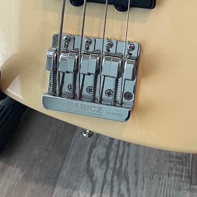 *Modded* Sire Marcus Miller V5 Four String 2023 - Antique White image 12