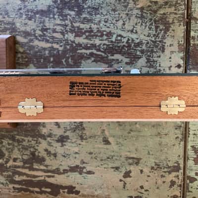 Taconic #221 String Electric Cigar Box Mandolin - Padron Damaso - Sherwood Green - Video image 11