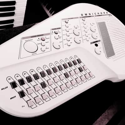 CERTIFIED!!! SUZUKI OMNICHORD OM300 INSPECTED/SERVICED AND IN AMAZING CONDITION! image 18