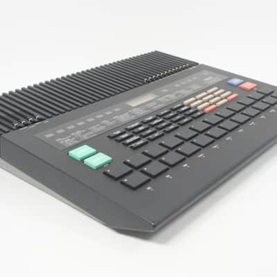 YAMAHA RX5 Digital Rhythm Programmer Drum Machine w/ 100-240V PSU image 4