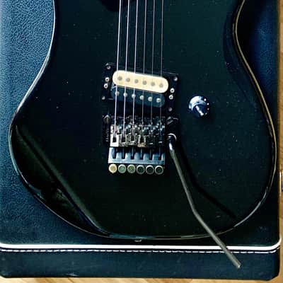 Kramer Baretta - late 1984 / early 1985 - Black D Plate - Vintage image 2