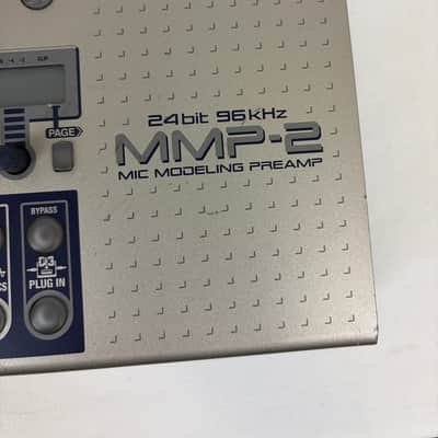 Roland MMP-2 Mic Modeling Preamp 2002 - 2003 - Silver image 9
