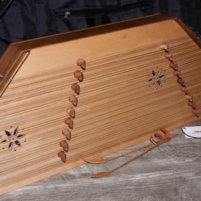 Mid-East DHSNW | Persian Hammered Dulcimer / Santur - Walnut. New with Full Warranty! image 3