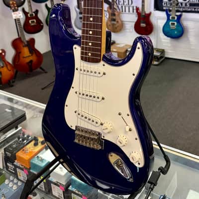 Fender Stratocaster MIM Rosewood Fretboard, Blue - Pre Owned image 4