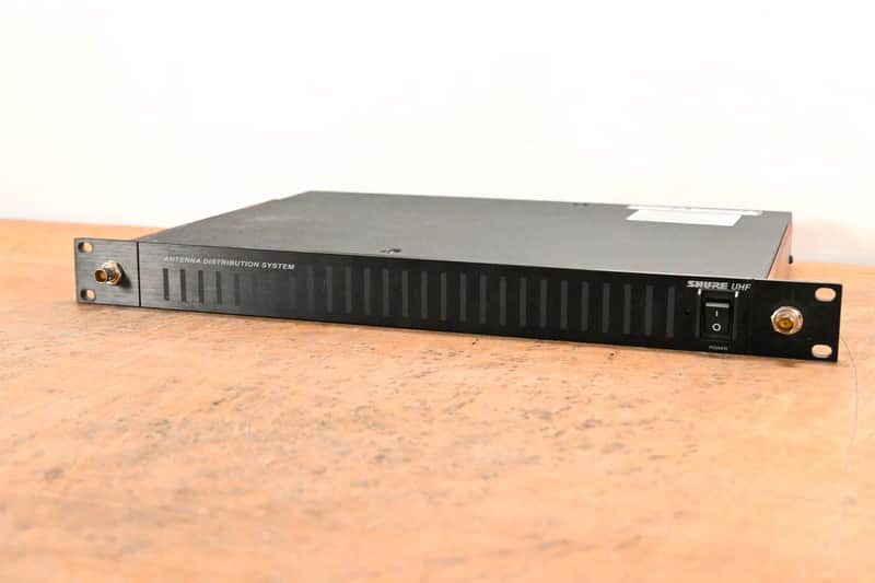 Shure UA845-UB UHF Antenna Distribution System - 692-716 MHz CG01PGF image 1