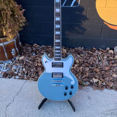 D'Angelico Premier Brighton Electric Guitar, w/ Free Hard Case, Ice Blue Metallic image 3