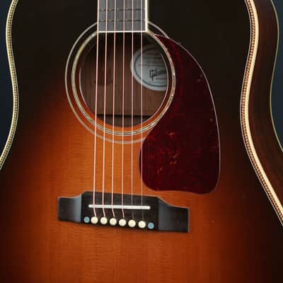 Gibson J-45 Custom 2009 - Sunburst image 3