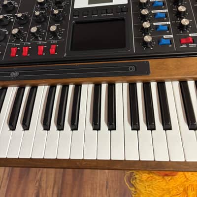 Moog Minimoog Voyager XL 61-Key Monophonic Synthesizer 2010 - Black with Wood Cabinet image 6