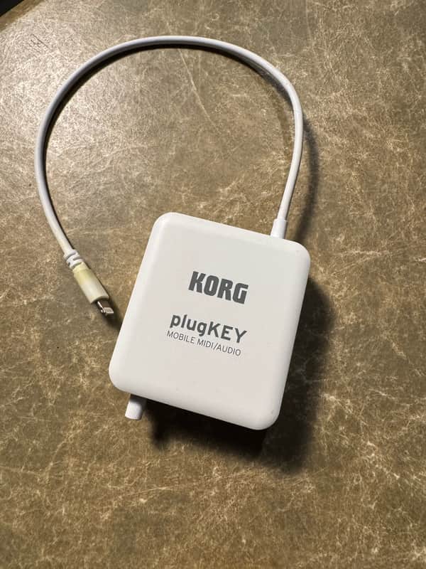 Korg PLUGKEY-WH Mobile MIDI/Audio Interface for iOS with Lightning