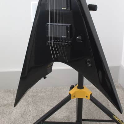 ESP E-II Arrow NT Black 2023 with Case image 2