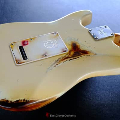 Fender Stratocaster Vintage White Made in USA Aged Relic image 7