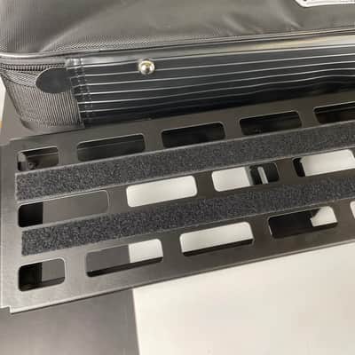 RockBoard DUO 2.3 Pedalboard, 28.4" x 5.6" w/ Softcase image 2