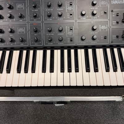 Yamaha CS-15 Duophonic Synthesizer 1978 - 1982 - Black image 2