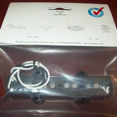 Fender 005-8359-000 Classic Series '60s Jazz Bass Bridge Pickup image 2