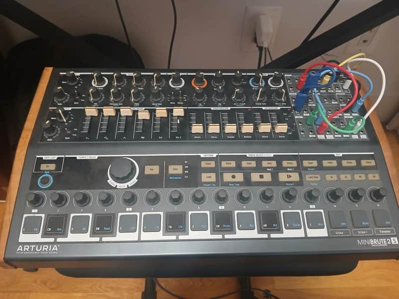 Arturia MiniBrute 2S Desktop Synthesizer 2018 - Present - Black image 1