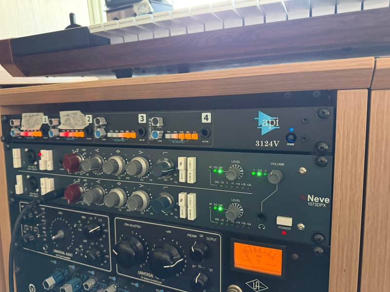 API 3124V 4-Channel Mic Preamp 2017 - Present - Black | Reverb