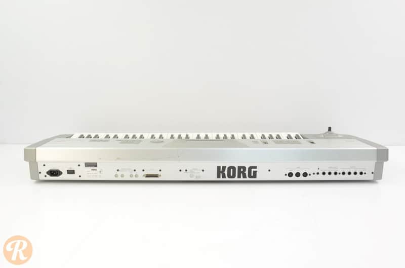 Korg Trinity Plus 61-Key 32-Voice Polyphonic Workstation (1996