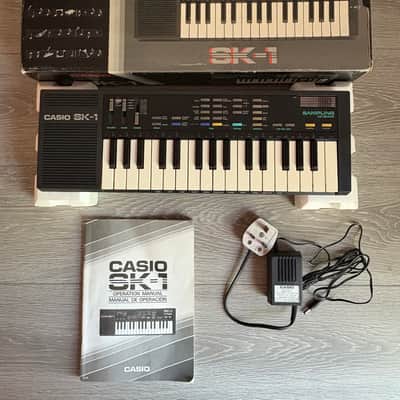Casio SK-1 32-Key Sampling Keyboard 1986 - Collector Set