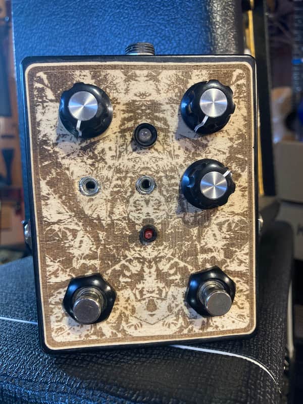 Locust Temple Crafts Insane High Gain Fuzz VIDEO WiLd! - Black Brown image 1