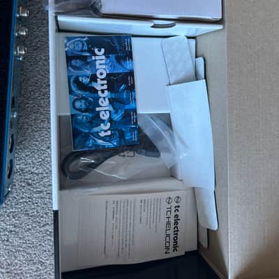 TC Electronic Flashback X4 Delay & Looper 2011 - 2019 - Blue image 5