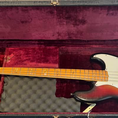 Fender Jazz Bass with Maple Fretboard 1974 - Sunburst image 16