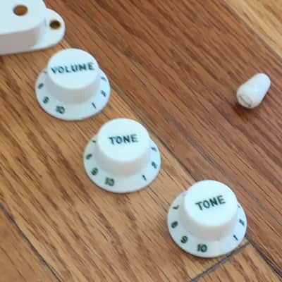 Complete Fender Strat Knobs Pickup Covers Set Light NOS Relic Parchment Green Fonts Numbers image 6