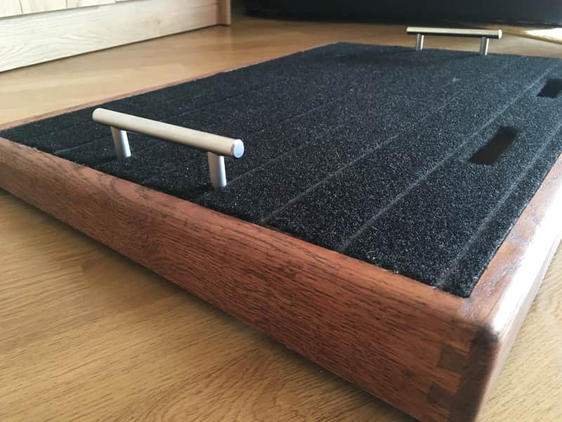 Pedalboard wooden masive image 1