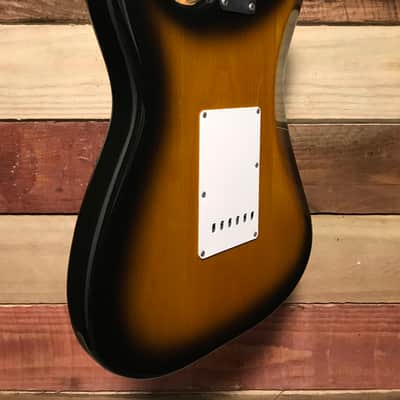 Fender American Vintage '57 Stratocaster 1986 - 2-Color Sunburst image 8