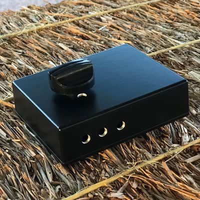 Stami's Customs - Raven 8 Ohm 65 Watt Speaker Attenuator for Tube Amp in Black image 3