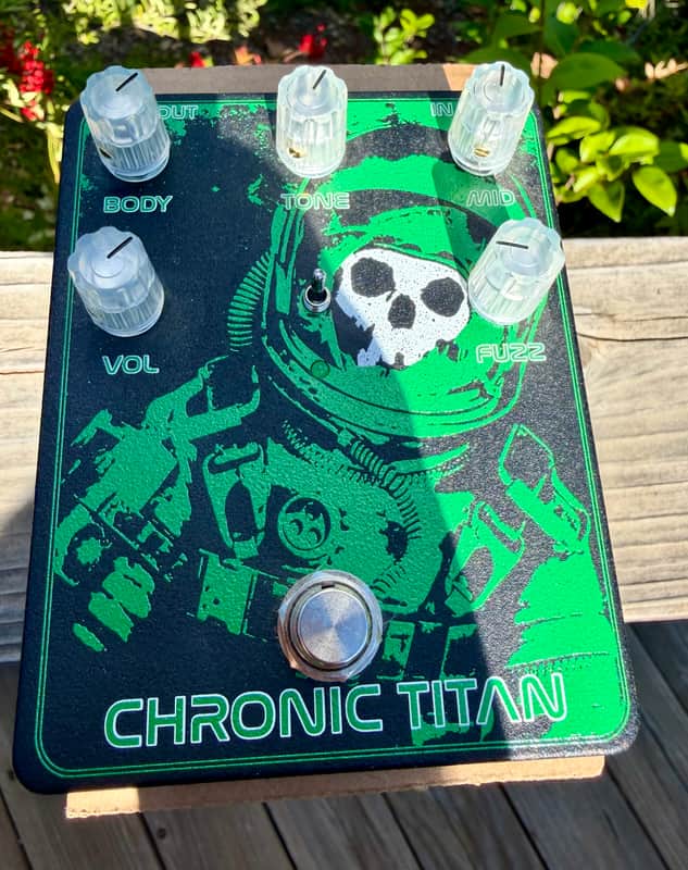 Fowl Sounds Chronic Titan - Astronaut image 1