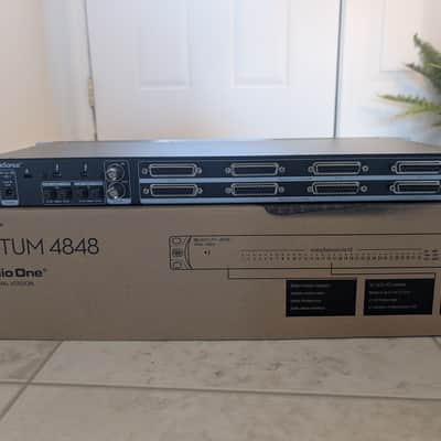 PreSonus Quantum 4848 Thunderbolt 2 Audio Interface Black image 3