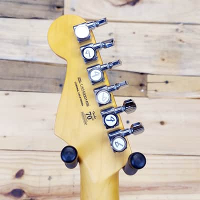 Fender American Ultra Stratocaster HSS with Maple Fretboard 2019 - Present - Ultraburst image 6