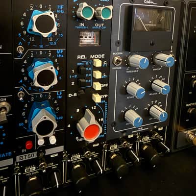 API 525 500 Series Compressor / Limiter Module 2000 - Present - Black image 6
