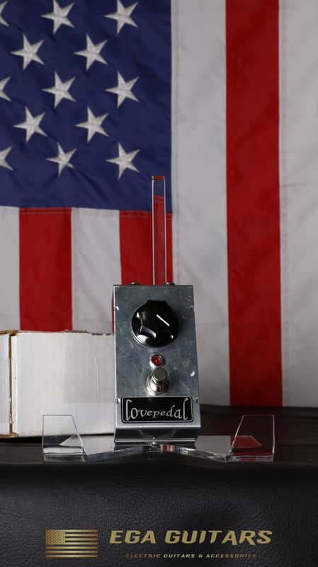Lovepedal Magic Boy Vibe - Chrome image 1
