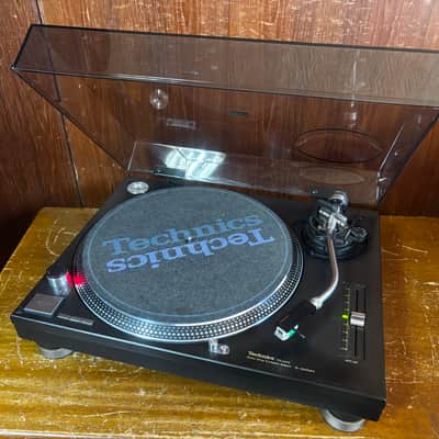 Technics SL-1200MK5 Analog DJ Turntables (BLACK) With Ortofon OM