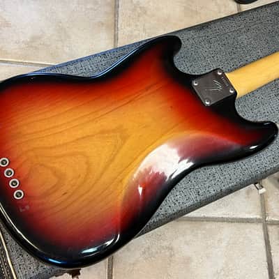 1975 Fender Mustang Bass 3 Color Sunburst w case image 7