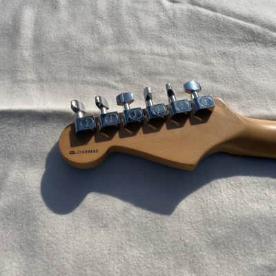 Fender Stratocaster Mars Music Limited Edition 2001 Aqua Green Sparkle image 9