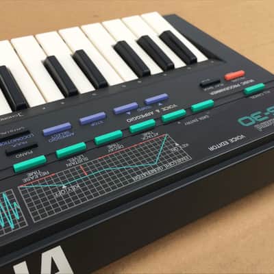 Yamaha VSS-30 Vintage Sampler Synthesizer Keyboard + Case image 11