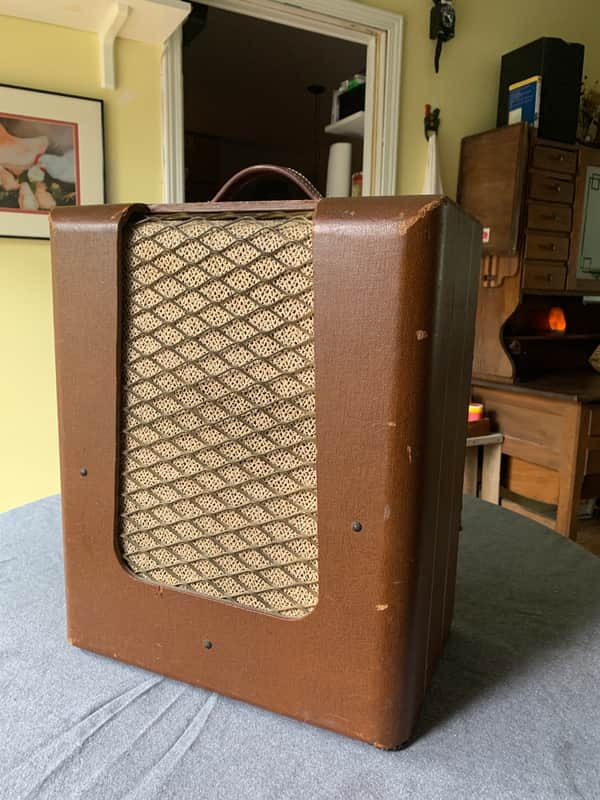 Danelectro Sherwood 1940s Amp image 1