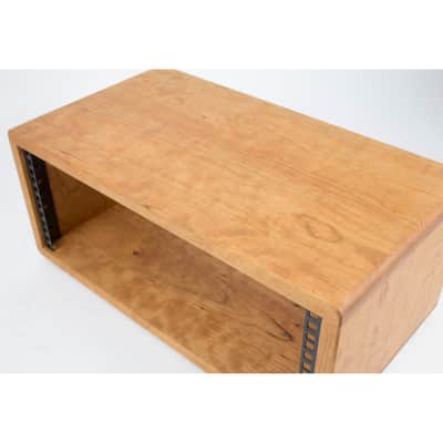 19" studio rack case | solid curly cherry | 4u 29cm depth | hardwood | hand made in Amsterdam image 5