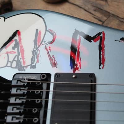 FENDER "Tom Morello "Arm The Homeless", Rosewood Fingerboard, Blue Ice Metallic, Deluxe Black Hardshell" image 10