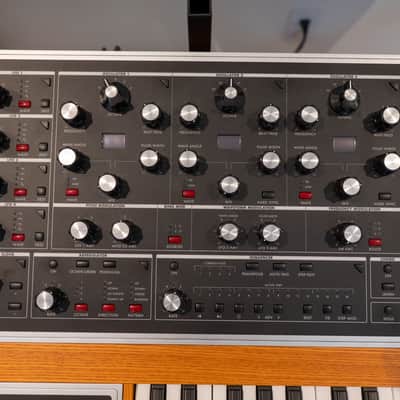 Moog One 16-Voice 61-Key Polyphonic Analog Synthesizer 2018 - Present - Black/Ash image 2