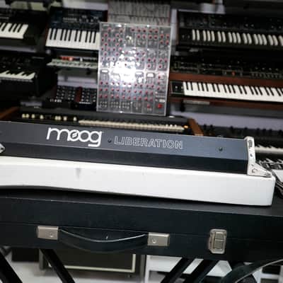 Moog Liberation white, from spanish 70's band Asfalto, signed by Bob Moog + original manuals + original case image 12